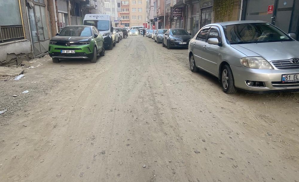 Kemalettin Mahallesi'nde 3 Aydır Toz Çilesi