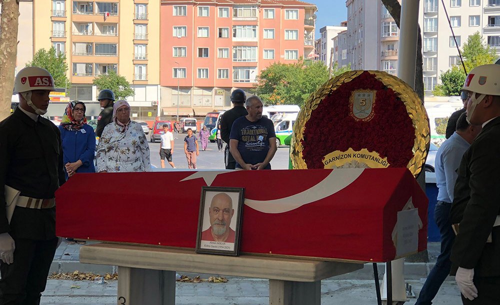 Kıbrıs Gazisi Askeri Törenle Uğurlandı 