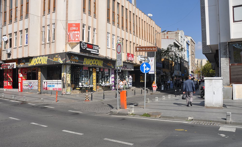 Kırılan Bozulan Bariyerler Tekrar Tamir Edildi