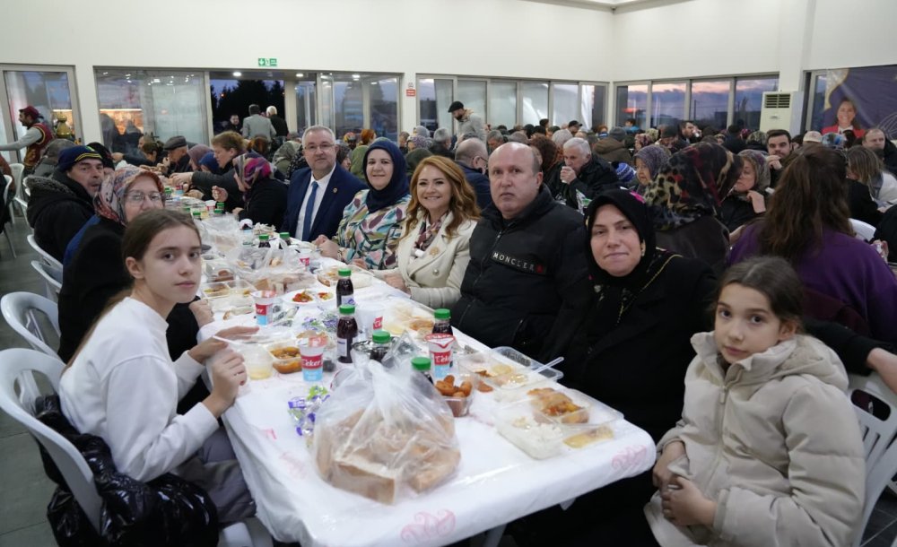 Kırkgöz Mahallesi'nde Ramazan'ın Bereketi Aynı Sofrada Paylaşıldı!