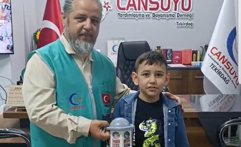 Kumbaralarını Gazzeli Kardeşleri İçin Bağışladılar