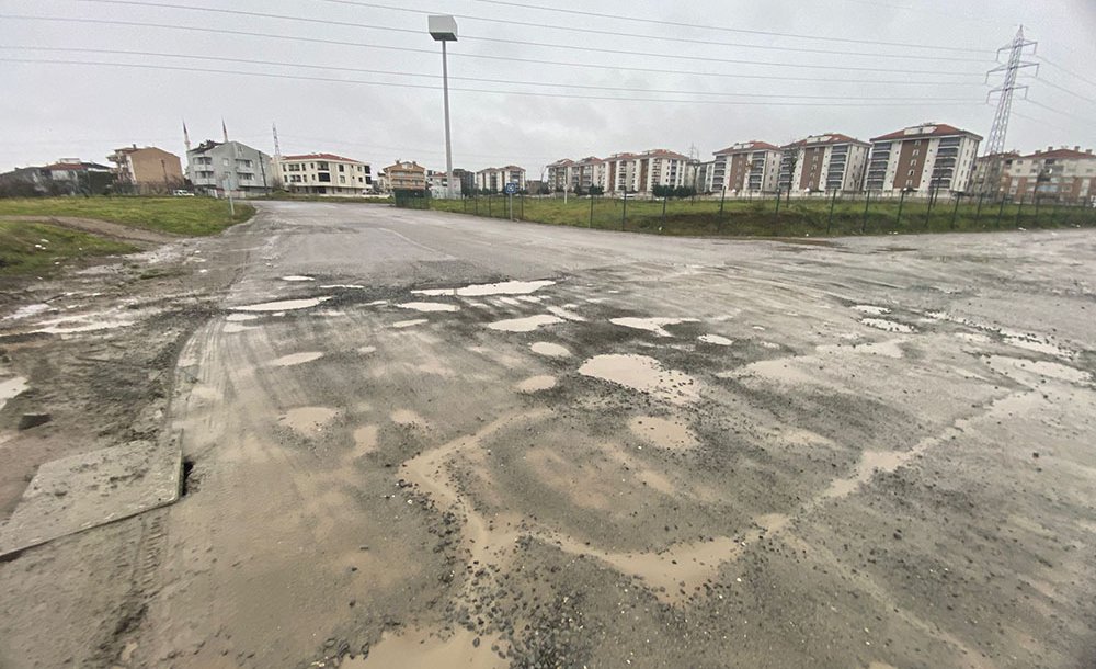 Kumru Caddesi Allah'a Emanet!