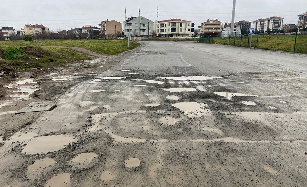 Kumru Caddesi Allah'a Emanet!
