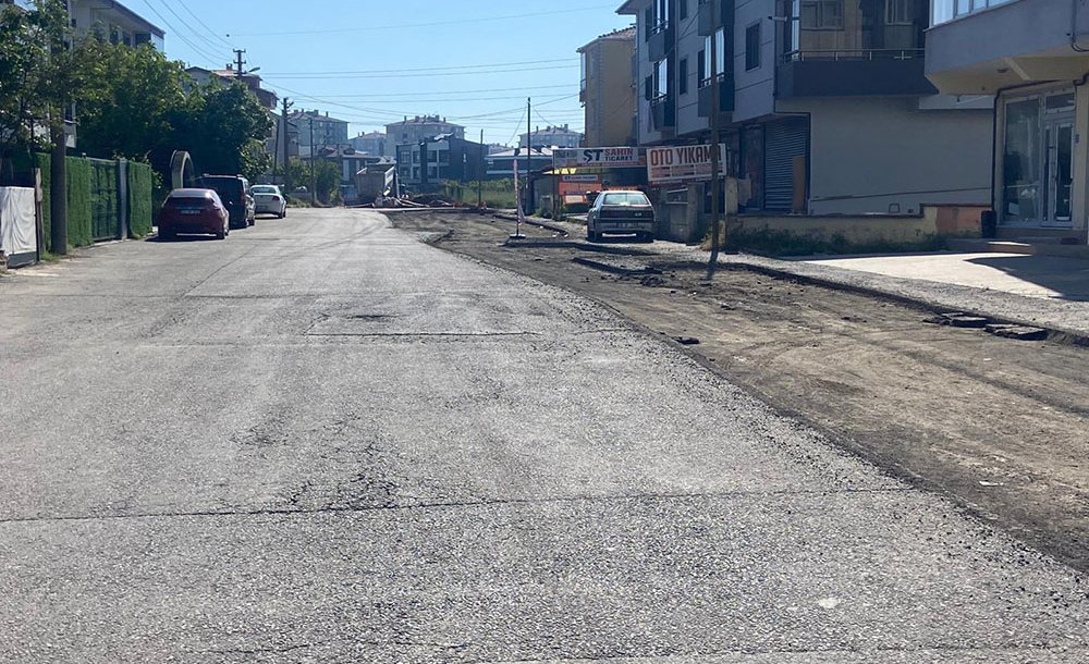 Kumru Caddesi̇'nde Çalişmalar Hizla İlerli̇yor 