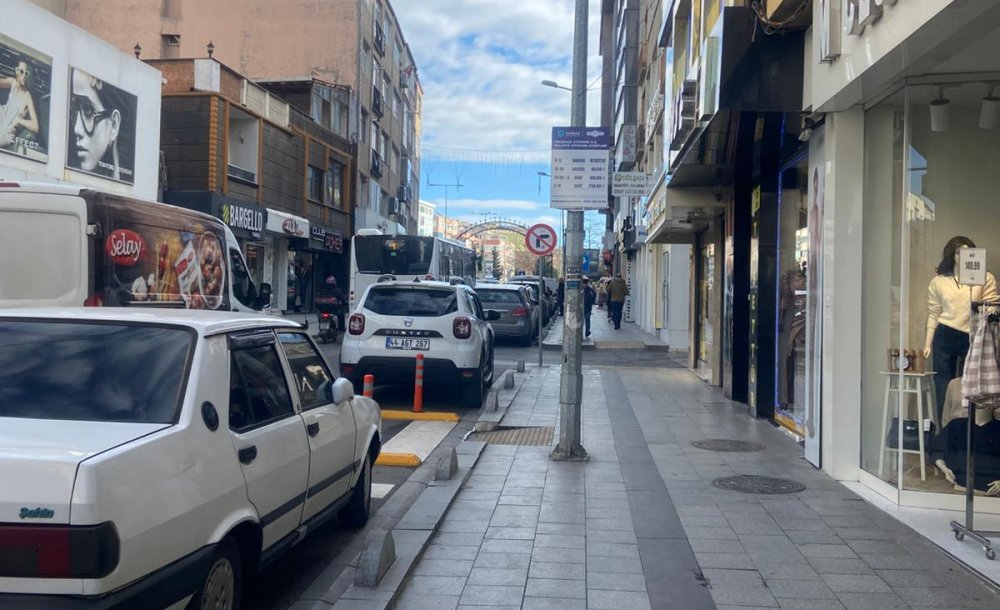 Kumyol Caddesi'ndeki Uygulamada Devam Ediyor 