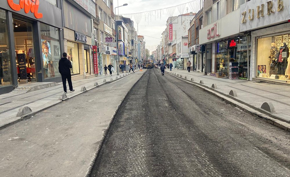Kumyol Caddesi'nin Asfaltı Tamamlandı 