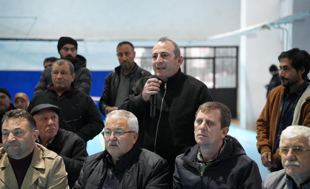 Mahalle Toplantısındaki Kalabalık Dikkat Çekti 