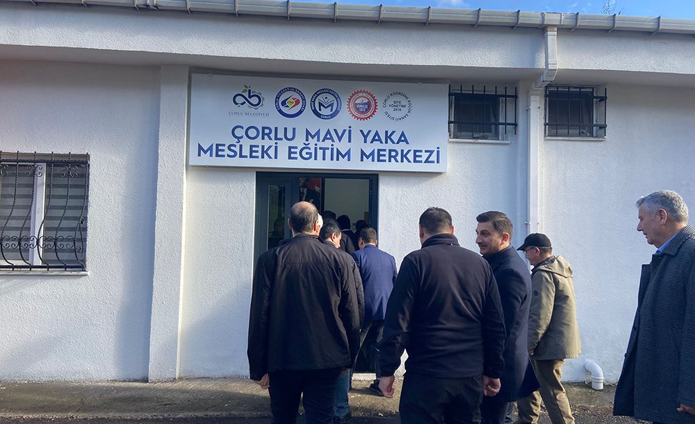Mavi Yaka Mesleki Eğitim Merkezi Açıldı 