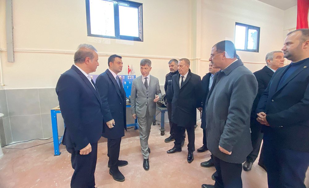 Mavi Yaka Mesleki Eğitim Merkezi Açıldı 