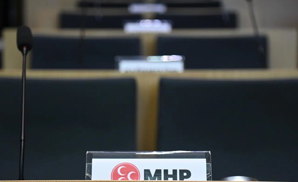 Meclis Koltukları Boş Kaldı 