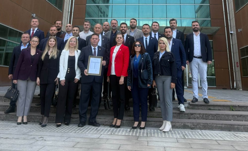 Mert Yılmaz Mazbatasını Aldı