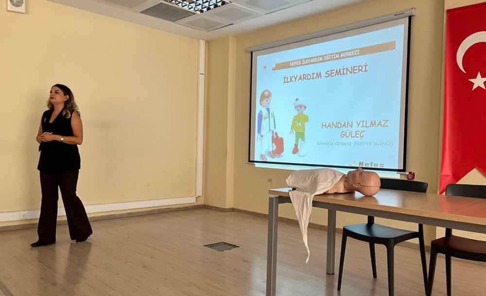 Meslek Lisesinde İlk Yardım Semineri Düzenlendi 