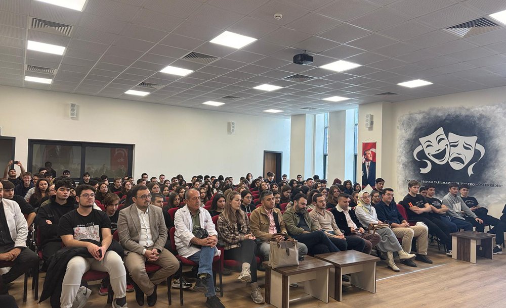 “Mezunlar Okula Dönüyor” Programları Devam Ediyor