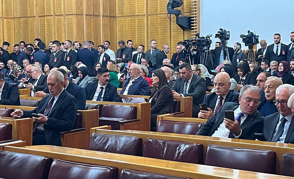 Mhp'den Ankara Çıkarması 