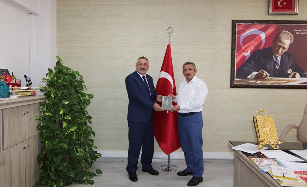 Mhp'den Mi̇lli̇ Eği̇ti̇m Müdürü Erdoğan'a Zi̇yaret 