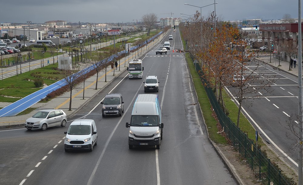 Minibüsler İçin Bekleme Cebi Yapılsın 