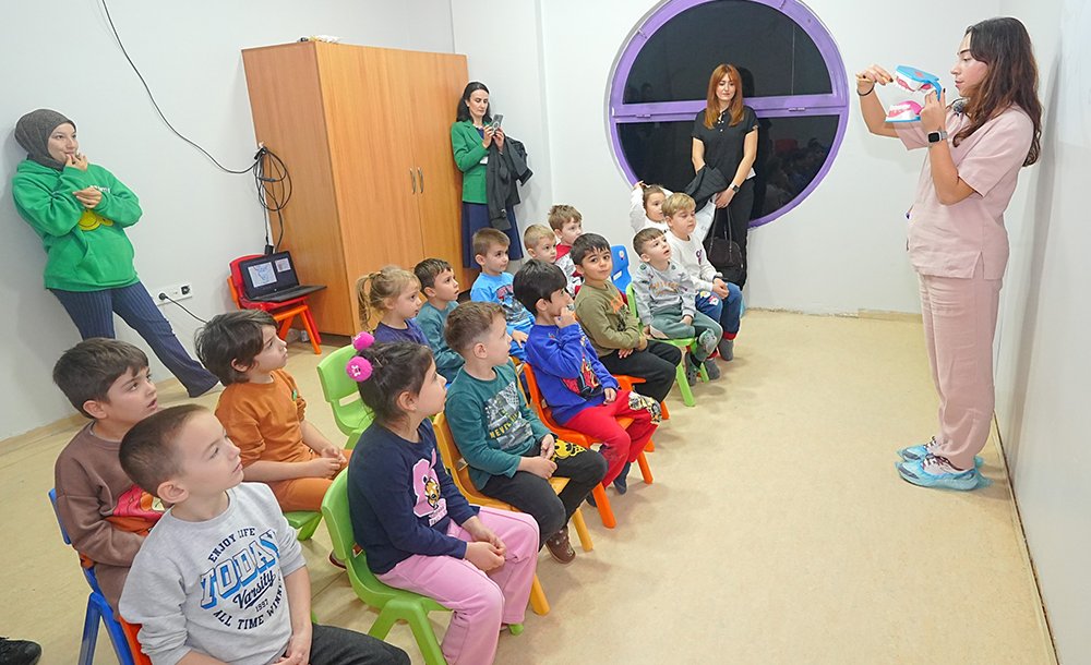 Minik Öğrencilere Ağız Sağlığı Taraması