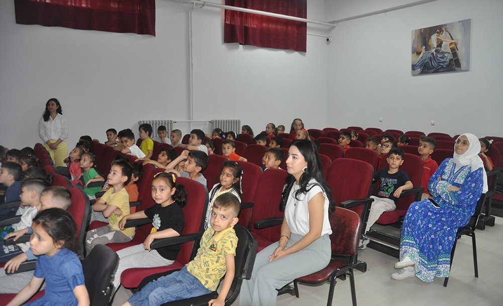 Minik Öğrencilere Sütün Faydaları Anlatıldı 