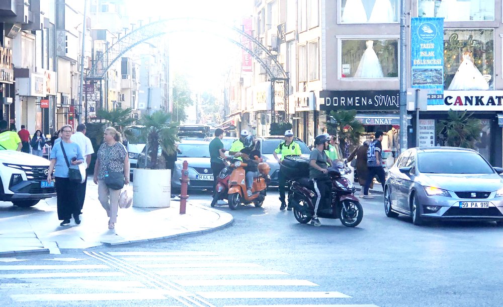 Motosiklet Denetimleri Sürüyor 