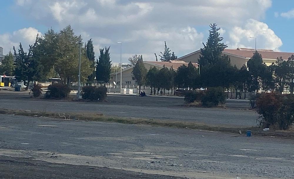 Öğrenciler Çamur Ve Tozdan Kurtuldu 