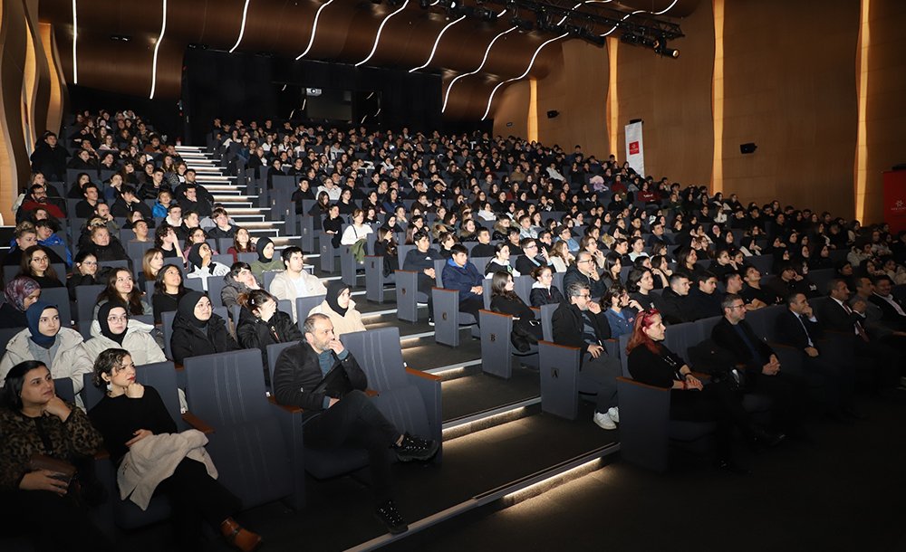 Öğrencilere Yönelik Konferans Düzenlendi 