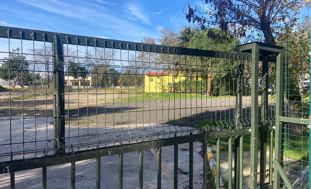 Okul Arazisi Hala Boş 