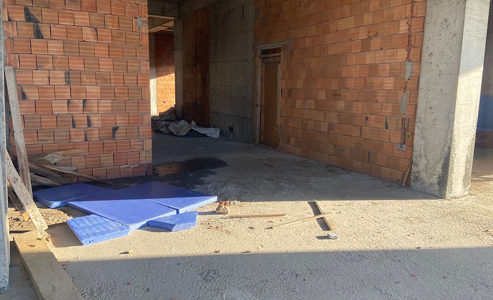 Okul İnşaatı Allah'a Emanet 