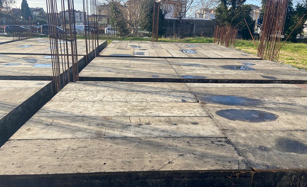 Okul İnşaatı Allah'a Emanet 