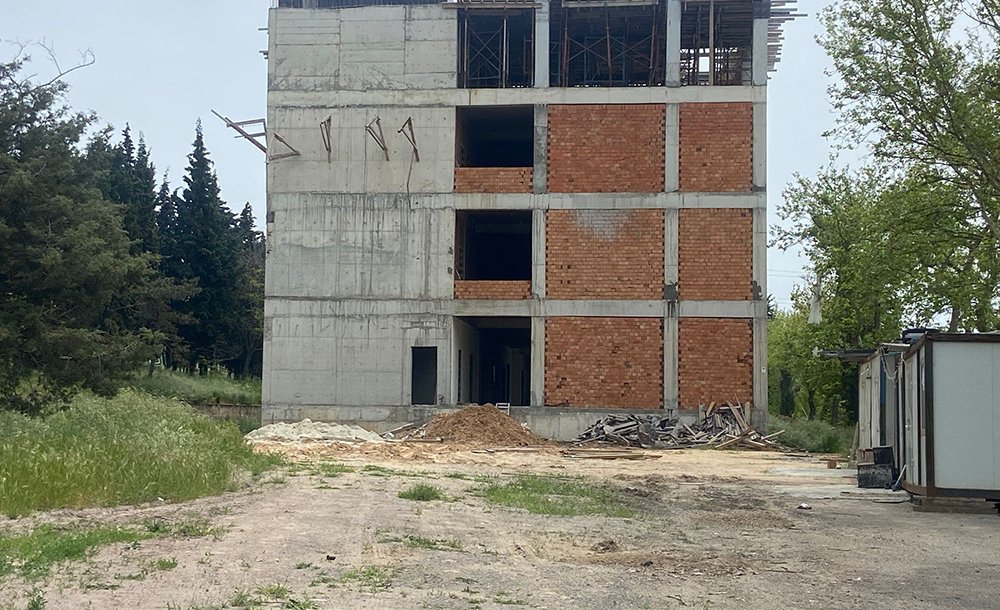 Okul İnşaatı Kaderine Terk Edildi 