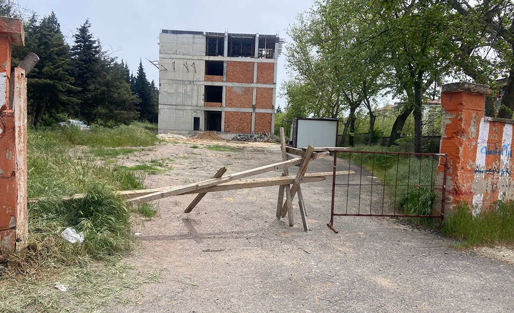 Okul İnşaatı Kaderine Terk Edildi 