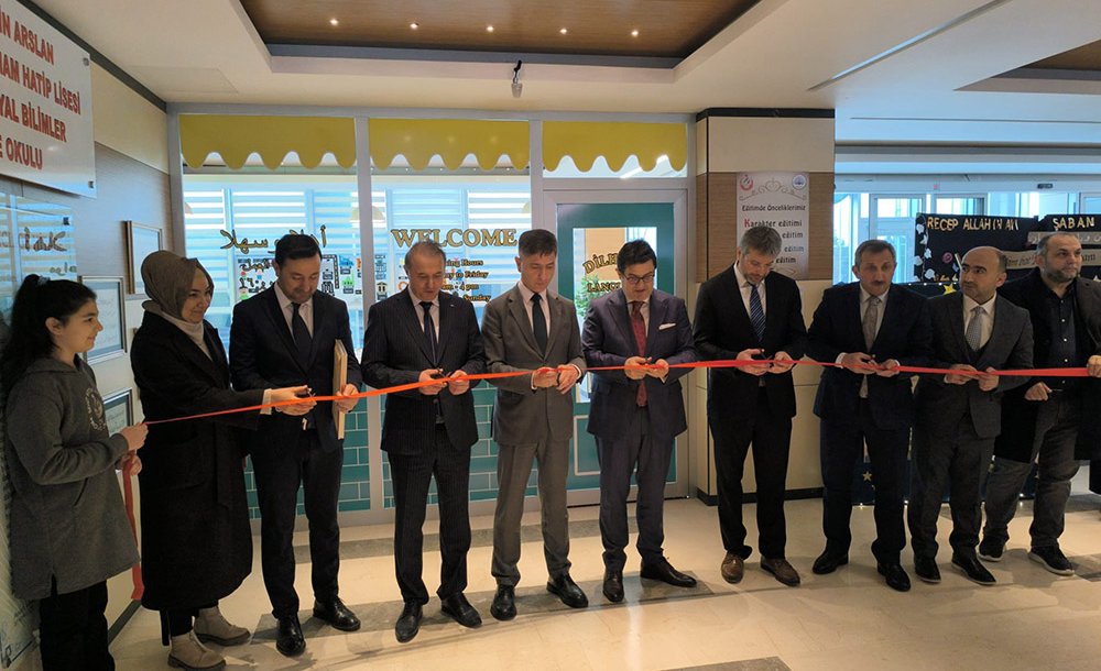 Okulda Üç Yeni Eğitim Merkezi Açıldı