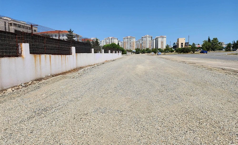Okullar Bölgesindeki Yol Çalışmaları Sürüyor 