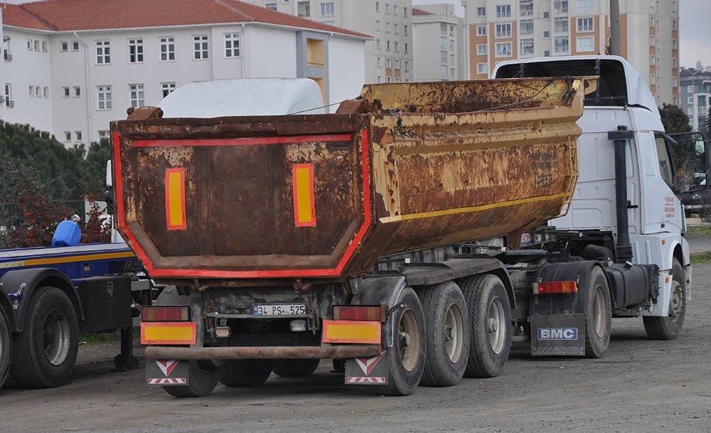 Okullar Bölgesinden Kamyonlar Kalkacak 