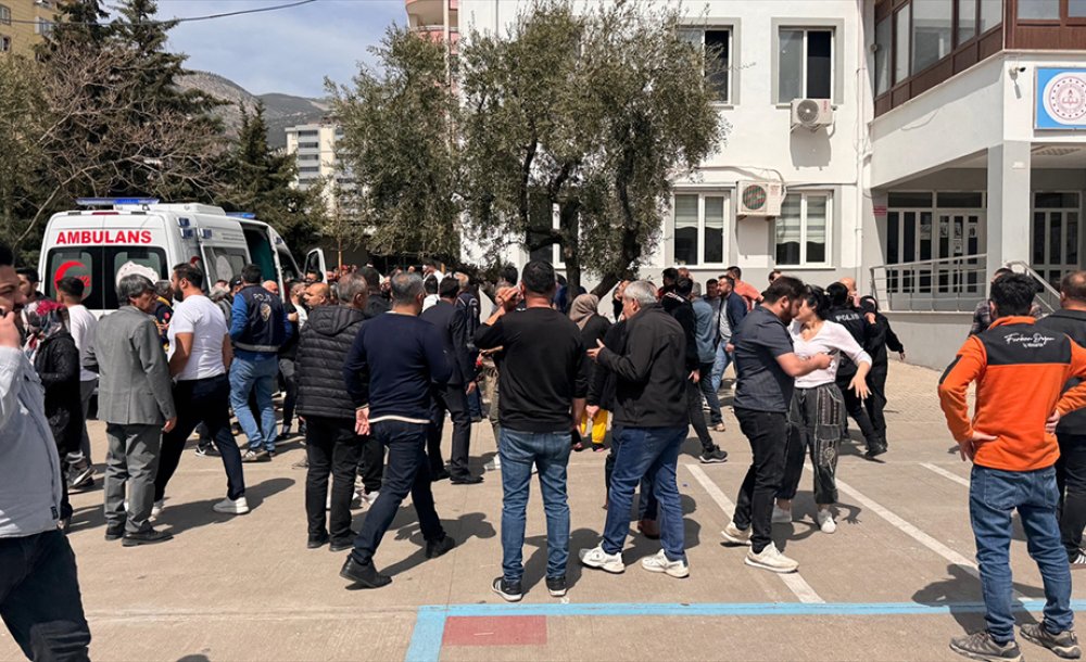 Okullara Yönelik Saldırılar Yürekleri Yaktı