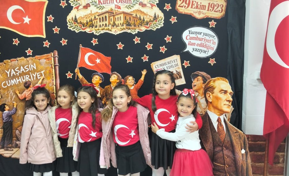 Okullarda 29 Eki̇m Coşkusu Yaşandi