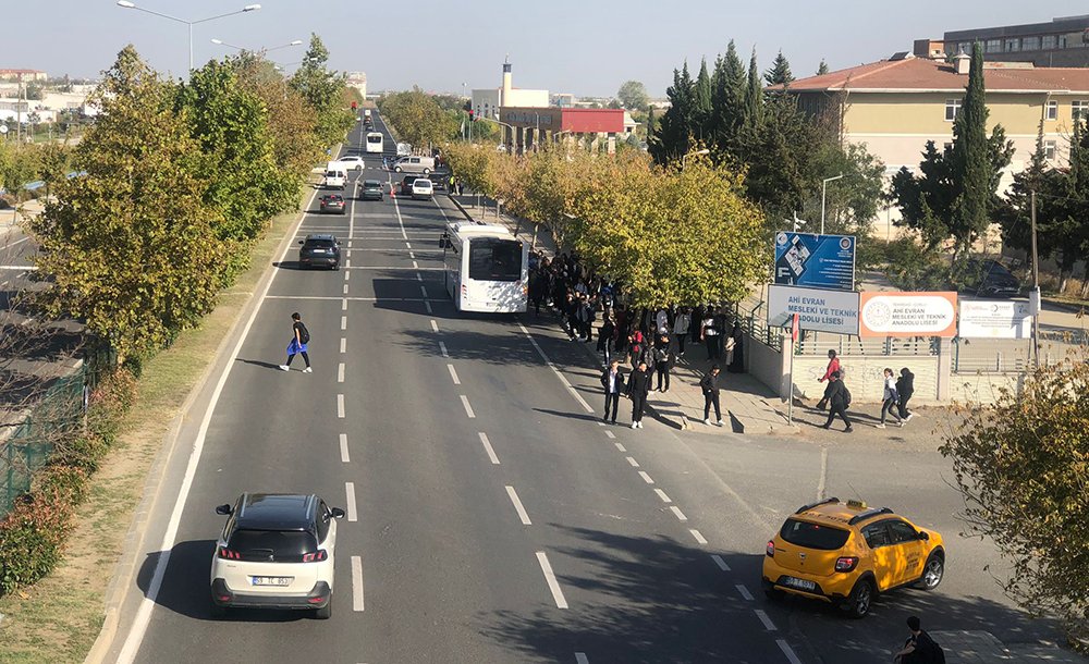 Okullarin Başlamasiyla Ulaşim Sorunlari Artti 