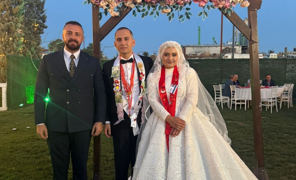 Ömer Ünal Dünya Evine Girdi 