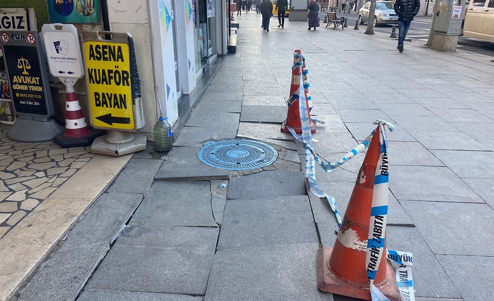 Omurtak Caddesi'ne Yakışmayan Görüntüler