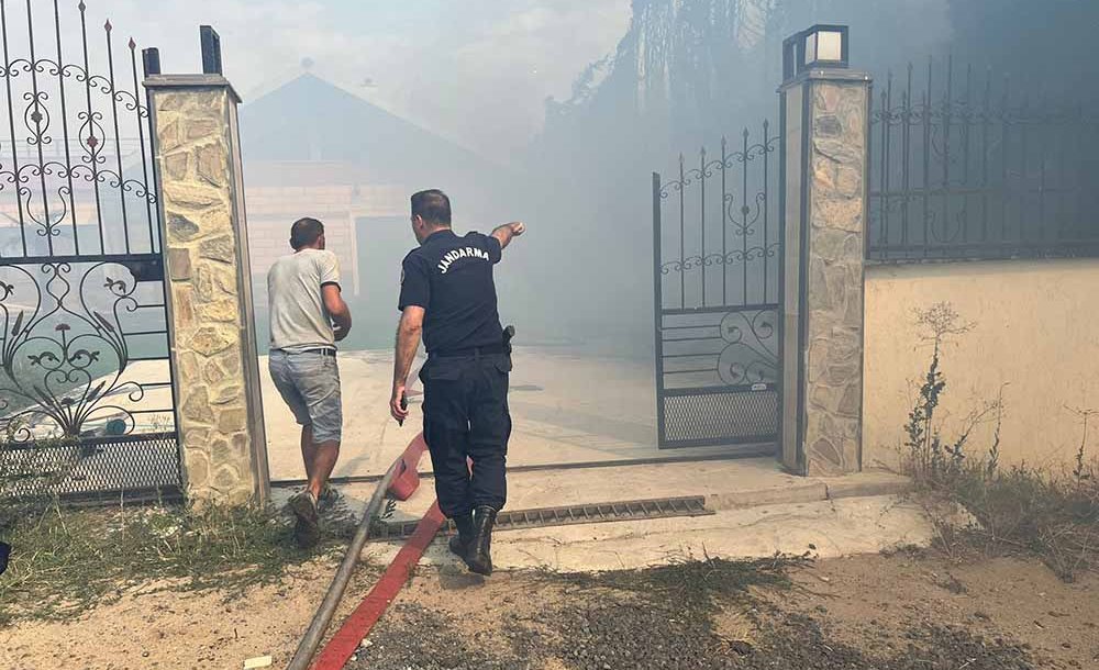 Önerler Mahallesi'nde Korkutan Yangın 