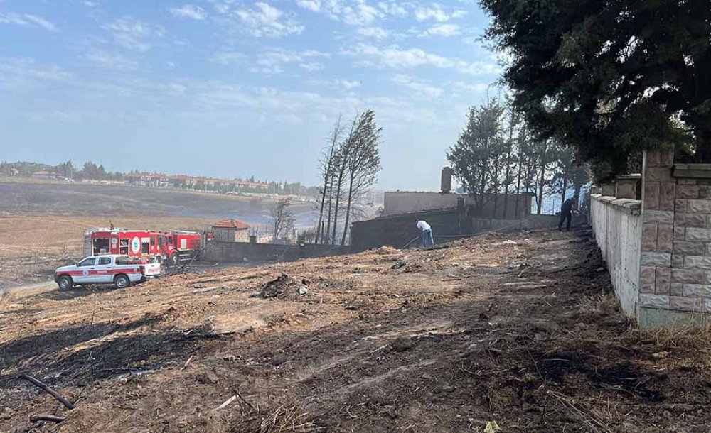 Önerler Mahallesi'nde Korkutan Yangın 