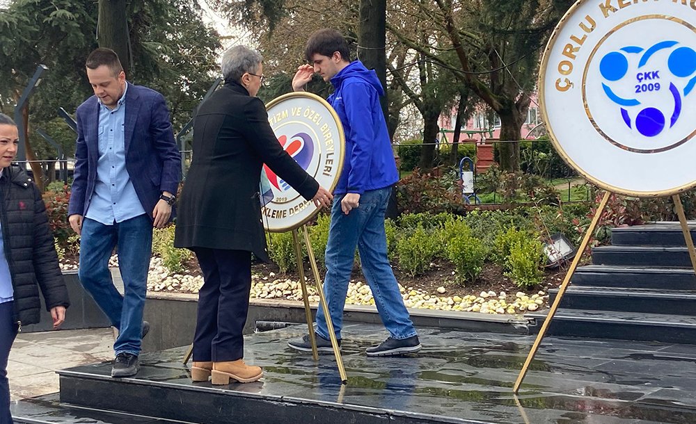 Otizm Farkındalık Günü Kutlandı 