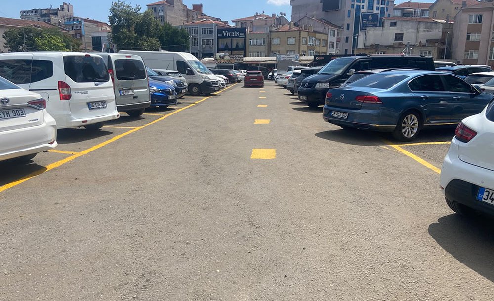 Otoparkta Çizgiler Yeniden Çizildi 