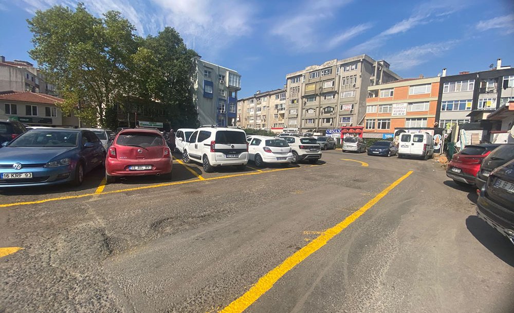 Otoparkta Çizgiler Yeniden Çizildi 