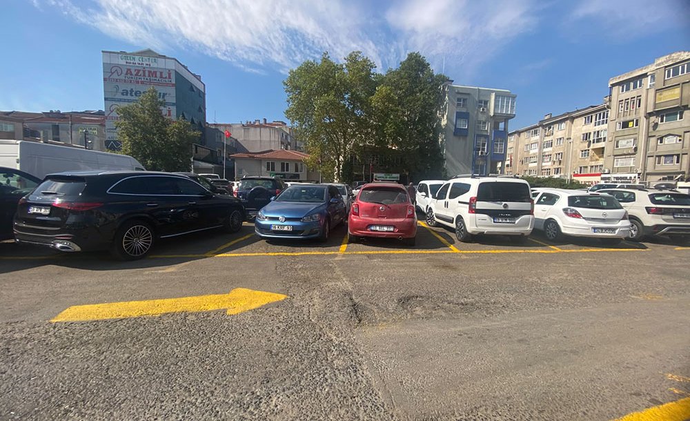 Otoparkta Çizgiler Yeniden Çizildi 