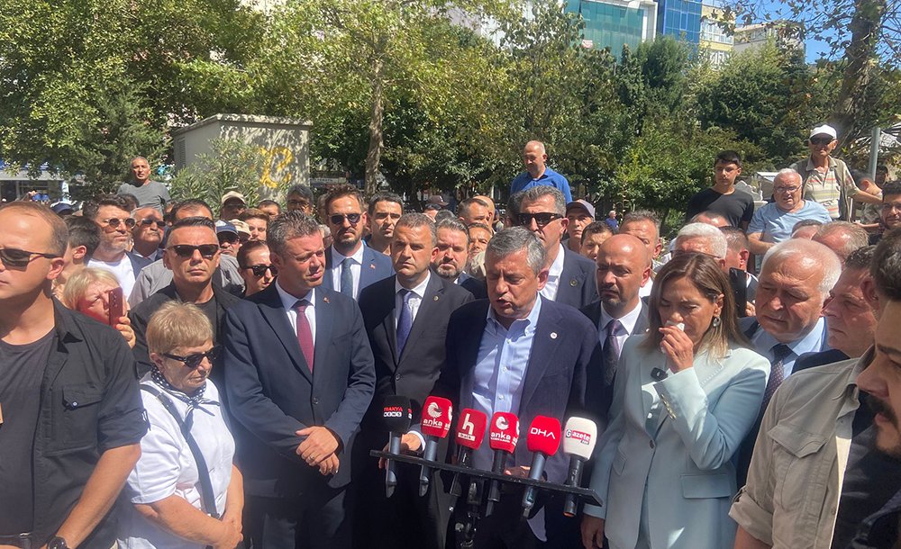 Özgür Özel'e Coşkulu Karşılama 