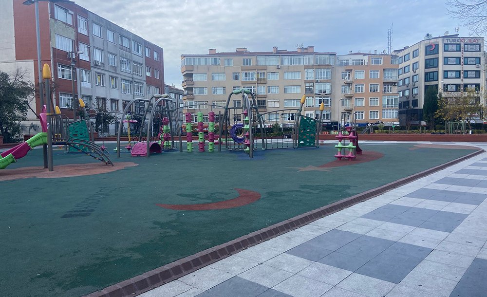 Parklar Sessizliğe Büründü