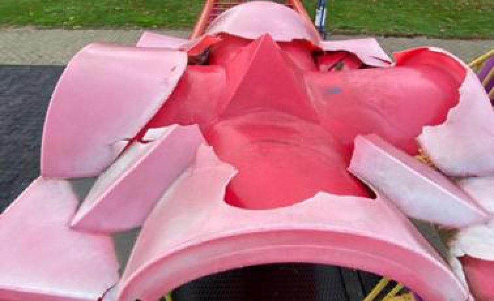 Parklara Çok Fazla Zarar Veriliyor!