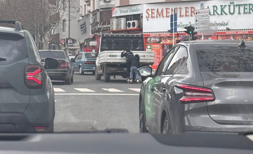 Patenci Çocuklardan Tehlikeli Yolculuk