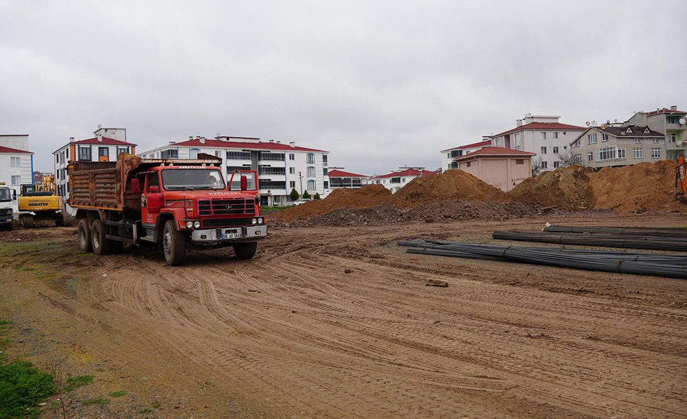 Pazartesi Pazarı İçin Çalışmalar Başladı 