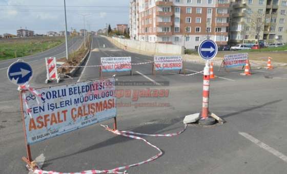 Bülent Ecevit Bulvarı Trafiğe Kapatıldı